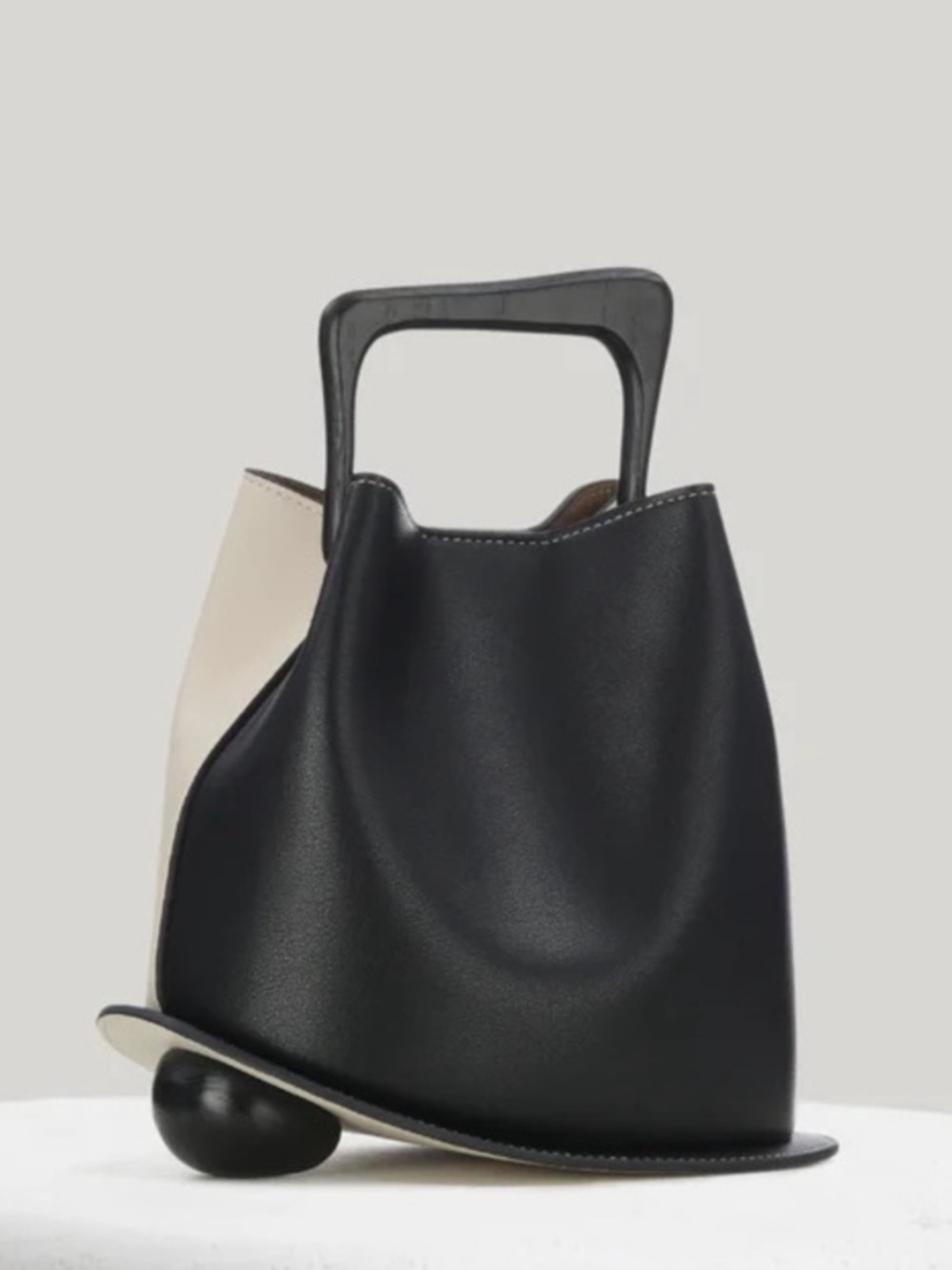 CULBIA Cow Leather Ozzy Bag Black Cream Crossbody Wood
